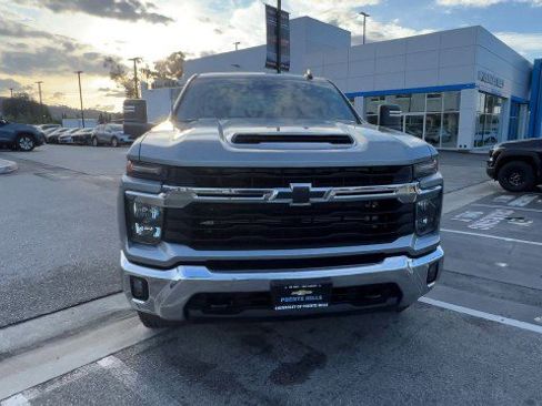 Used 2024 Chevrolet Silverado 3500 LT w/ Convenience Package image 3