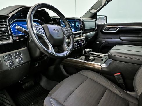 Used 2023 Chevrolet Silverado 1500 RST AWD/4WD image 12