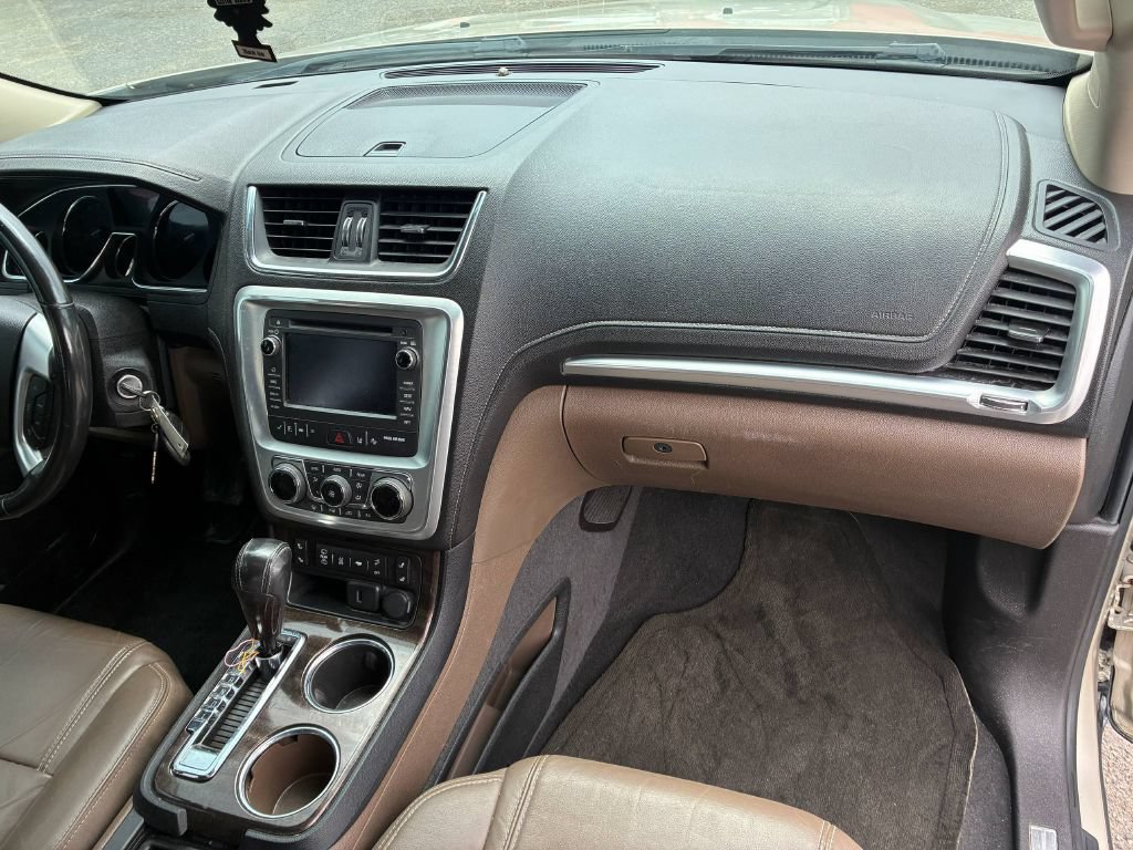 Used 2015 GMC Acadia SLT w/ Open Road Package FWD image 18