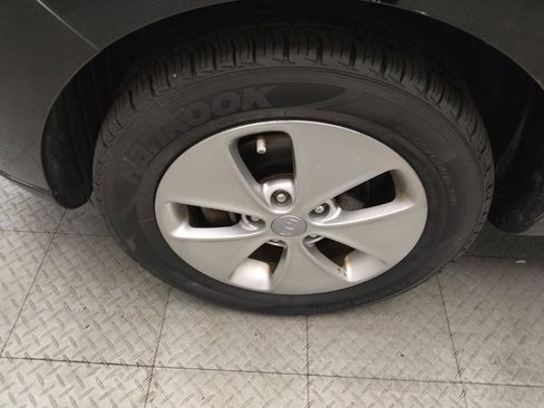Used 2015 Kia Soul FWD image 31