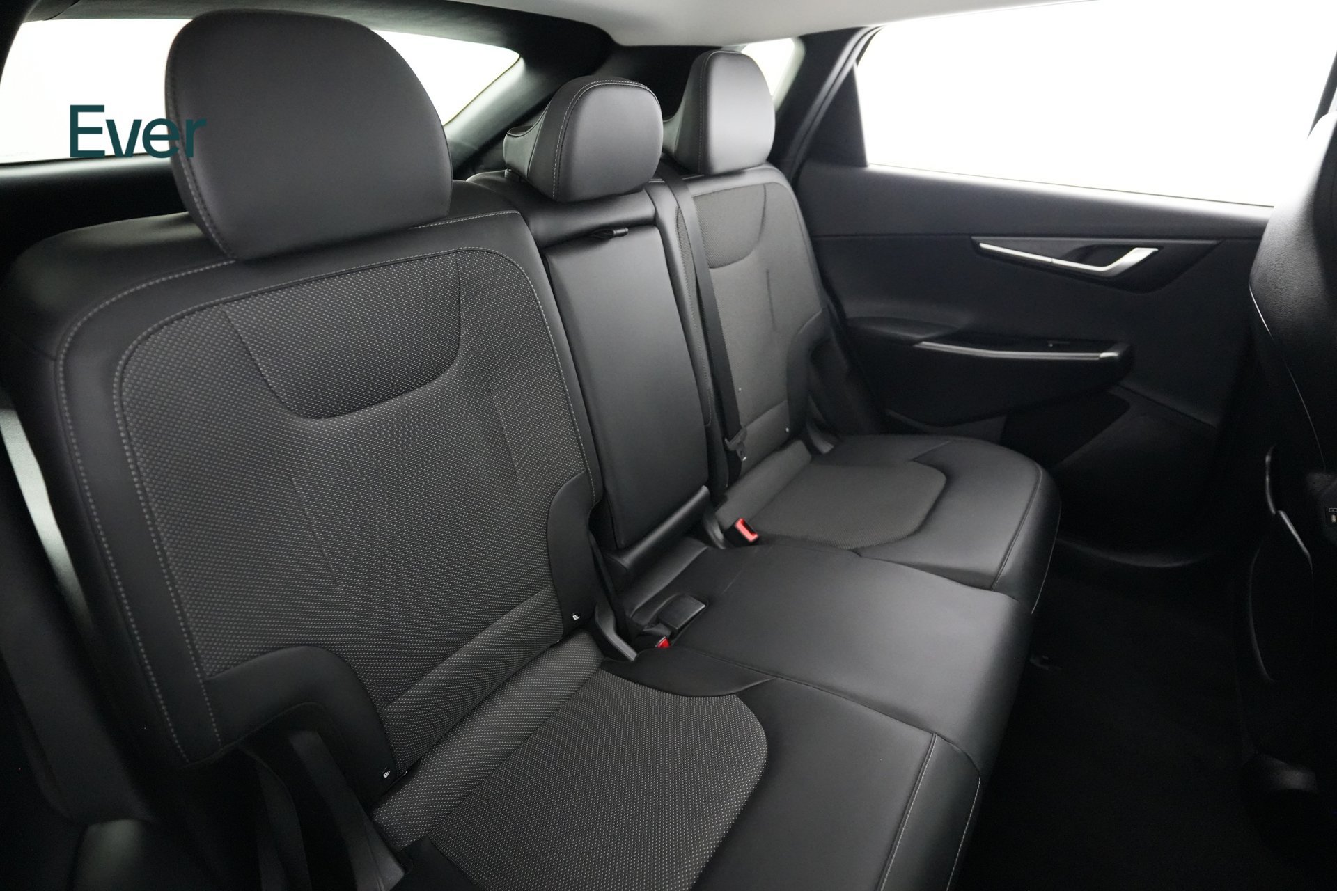 Used 2024 Kia EV6 Light RWD image 5