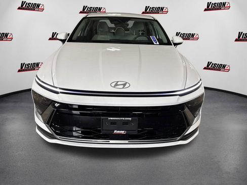 Certified 2025 Hyundai Sonata SE FWD image 2