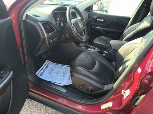 Used 2019 Jeep Cherokee Limited image 11