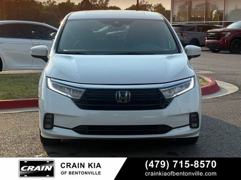 Used 2024 Honda Odyssey EX-L image 2