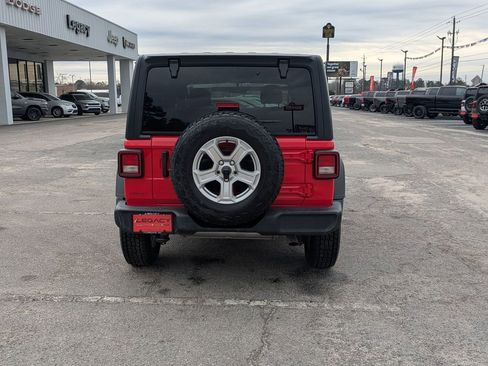 Used 2023 Jeep Wrangler Sport S image 4