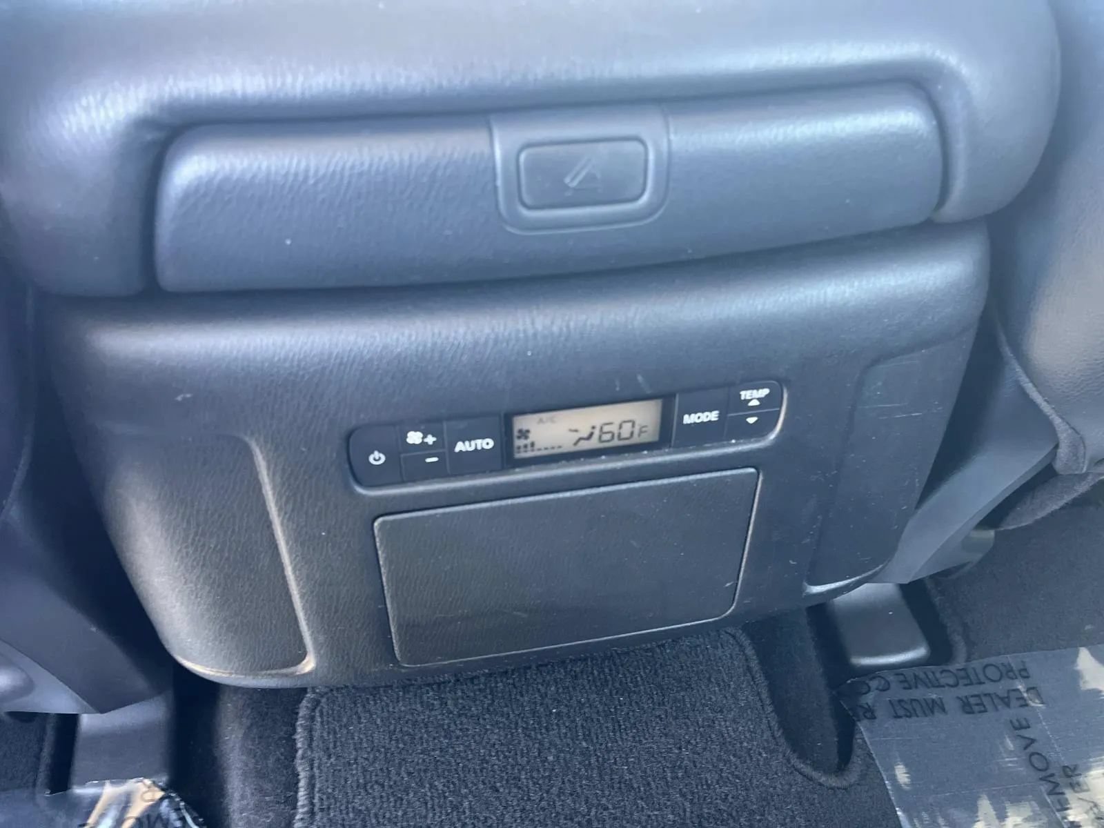 Used 2024 Nissan Armada SL w/ Captain's Chairs Package AWD/4WD image 19