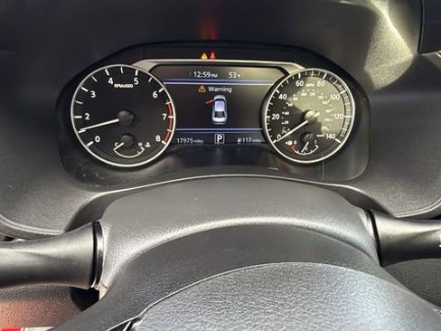 Used 2023 Nissan Altima 2.5 SR w/ SR Premium Package image 19