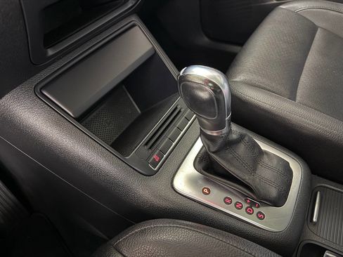 Used 2013 Volkswagen Tiguan SE image 67