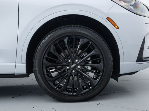 Used 2025 Lincoln Corsair FWD w/ Equipment Group 101A image 15