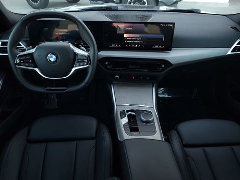 Used 2025 BMW 330i xDrive Sedan image 12