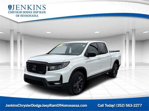 Used 2023 Honda Ridgeline Sport image 1