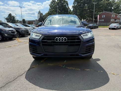 Used 2019 Audi Q5 2.0T Premium Plus w/ Premium Plus Package image 2