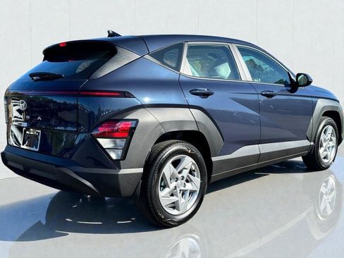 New 2026 Hyundai Kona SE image 3