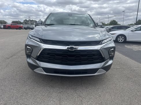 Used 2024 Chevrolet Blazer LT w/ Driver Confidence Package image 8