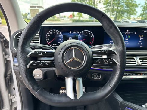 Certified 2024 Mercedes-Benz GLS 580 4MATIC image 15