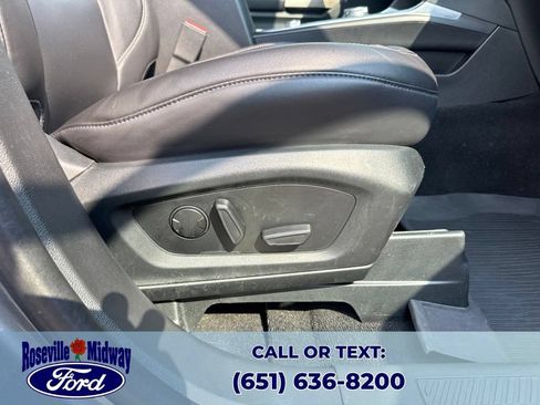 Used 2023 Ford Explorer XLT w/ Equipment Group 202A AWD/4WD image 35