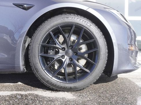 Used 2022 Tesla Model S Base image 36