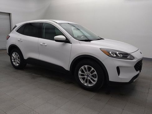 Used 2021 Ford Escape SE image 11