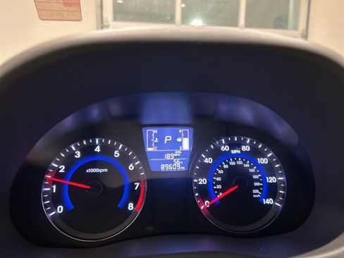 Used 2015 Hyundai Accent GLS image 11