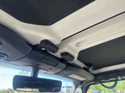 Used 2021 Jeep Wrangler Unlimited Sport AWD/4WD image 31
