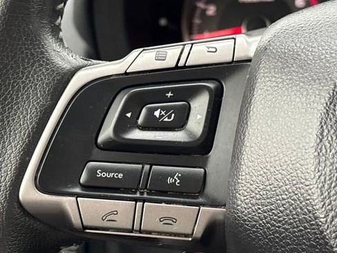 Used 2016 Subaru Forester 2.5i Limited image 14