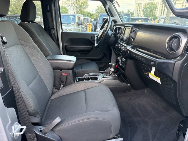 Certified 2019 Jeep Wrangler Sport AWD/4WD image 11
