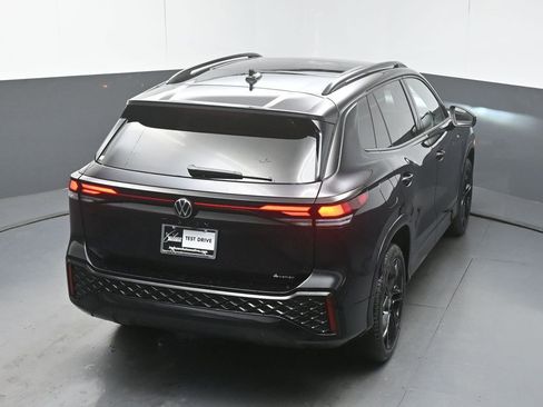 New 2026 Volkswagen Tiguan SE R-Line image 48