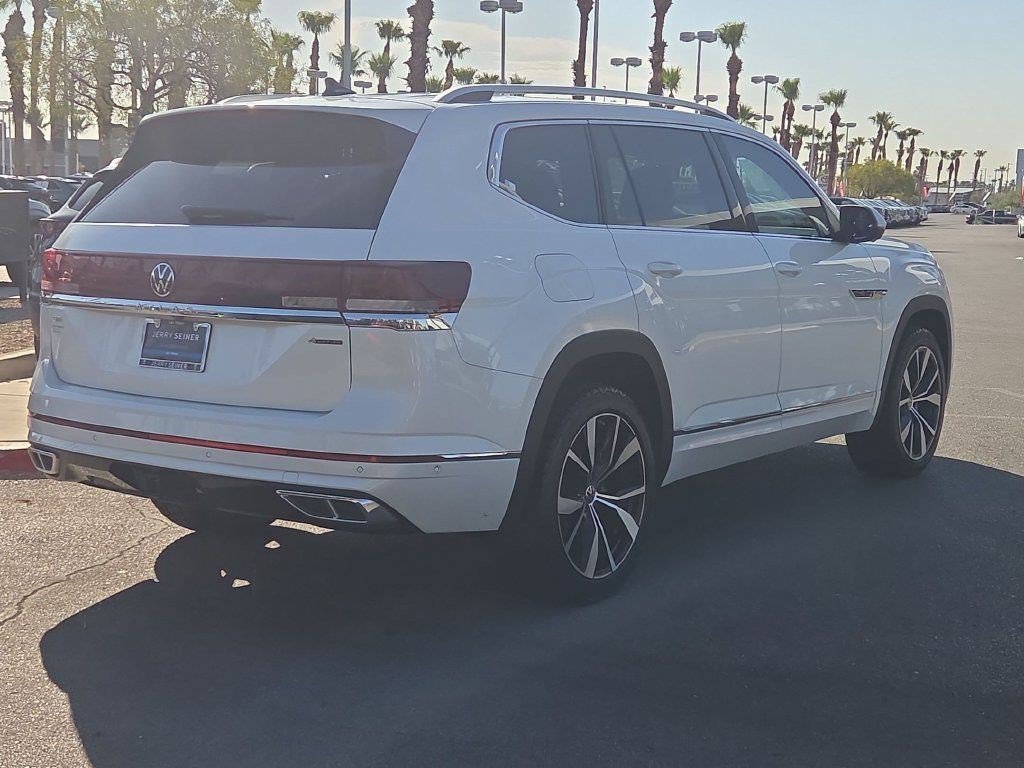 Used 2024 Volkswagen Atlas SEL Premium R-Line AWD/4WD image 6