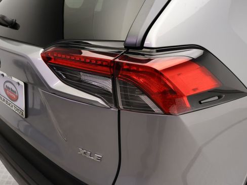 Used 2023 Toyota RAV4 XLE w/ Convenience Package FWD image 9
