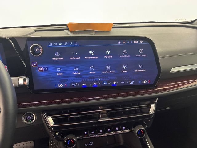 Used 2025 Chevrolet Traverse Z71 w/ Enhanced Driving Package AWD/4WD image 26