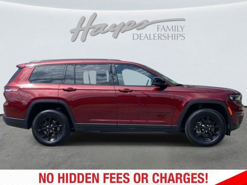 Used 2025 Jeep Grand Cherokee L Altitude RWD image 2