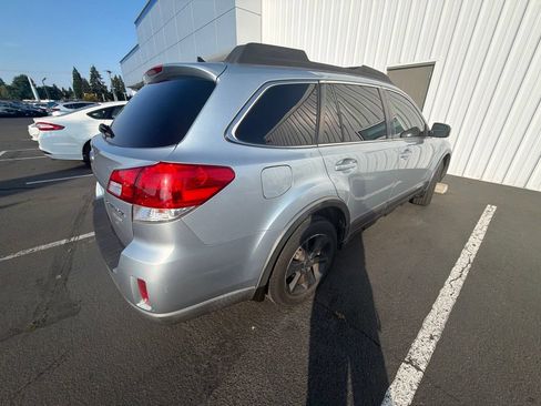 Used 2014 Subaru Outback 2.5i Limited AWD/4WD image 3