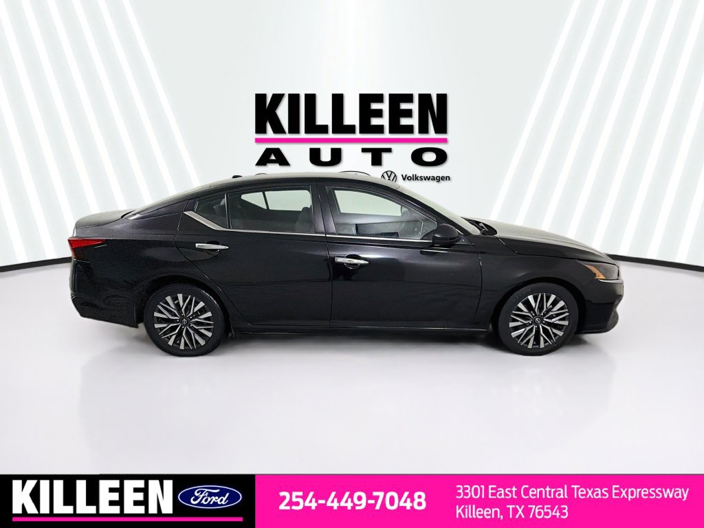 Used 2023 Nissan Altima 2.5 SV FWD image 10