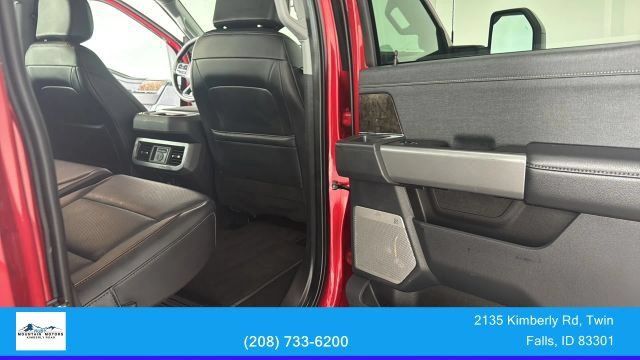 Used 2024 Ford F350 Lariat w/ FX4 Off-Road Package AWD/4WD image 16