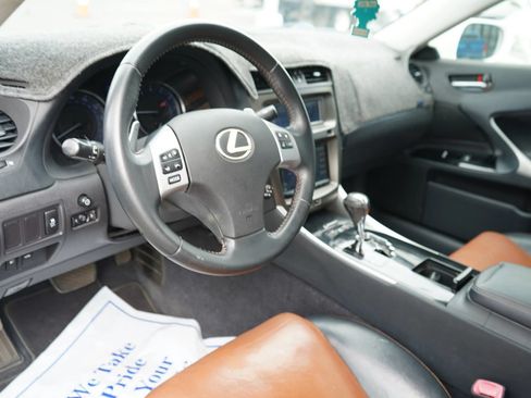 Used 2013 Lexus IS 250 RWD image 8