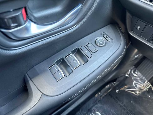 New 2026 Honda HR-V EX-L image 15