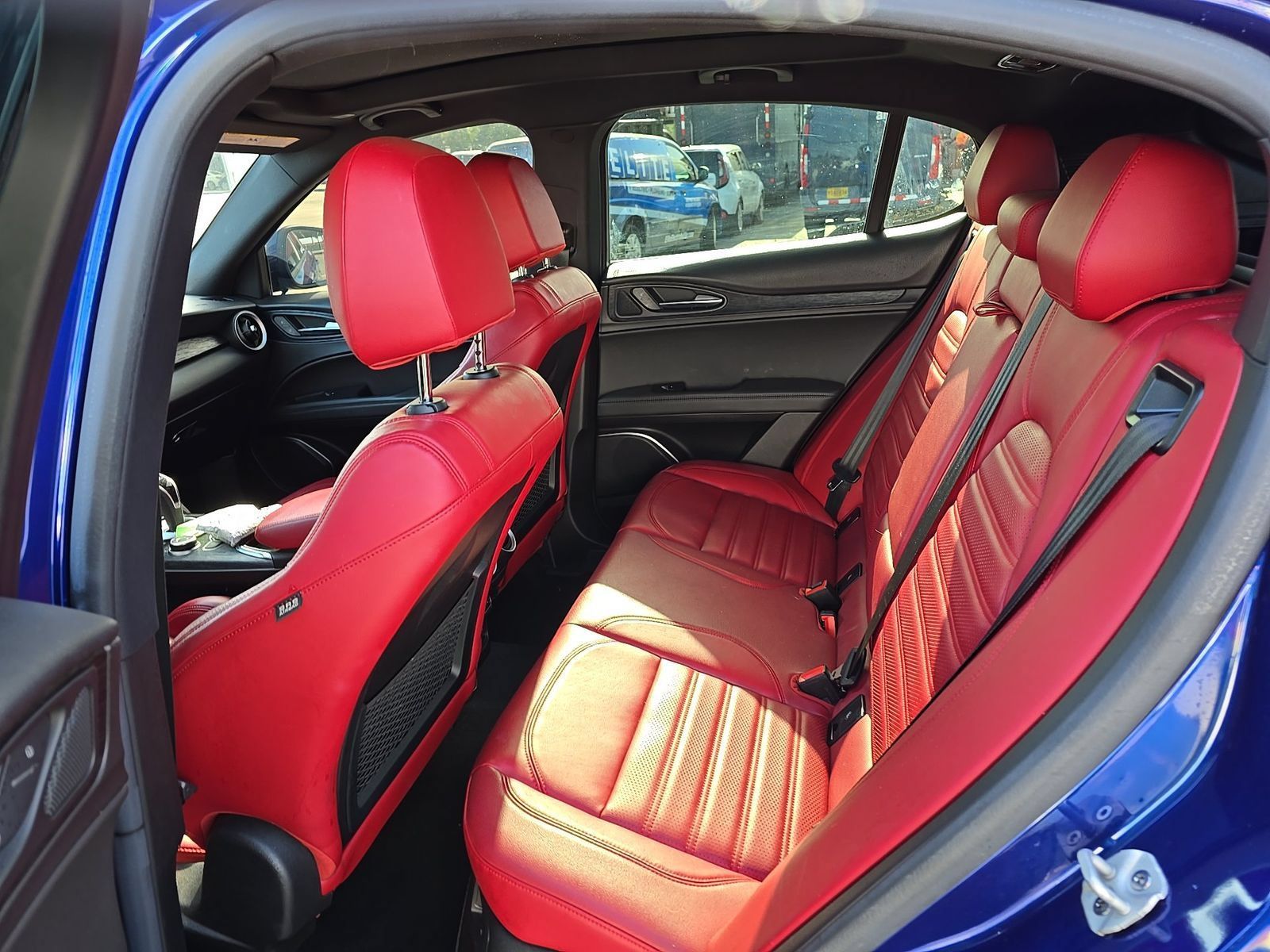 Used 2023 Alfa Romeo Stelvio Sprint RWD image 4