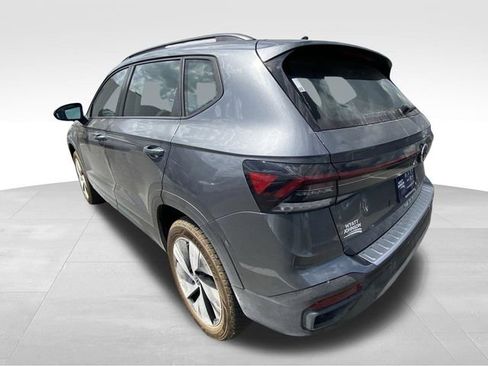 Used 2025 Volkswagen Taos S image 7