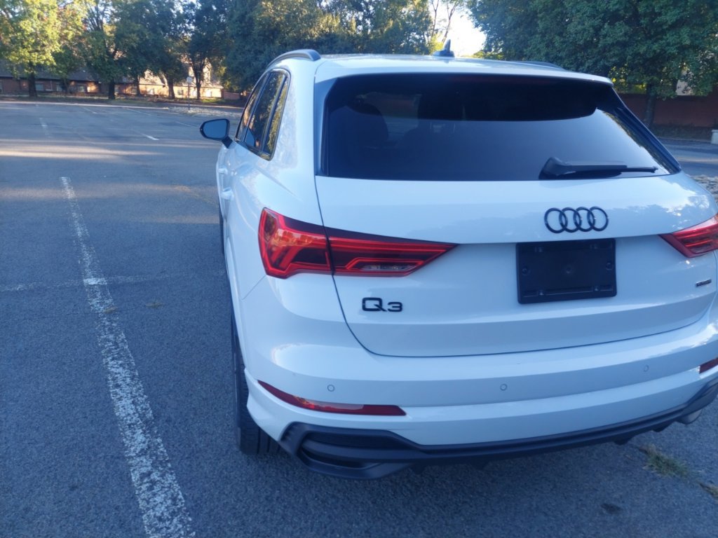 Used 2025 Audi Q3 2.0T Premium Plus w/ Premium Plus Package AWD/4WD image 14