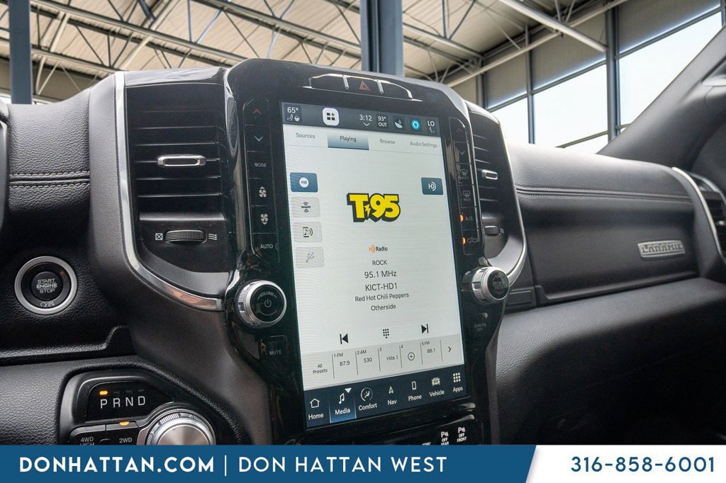 Used 2022 RAM 2500 Laramie w/ Night Edition AWD/4WD image 7