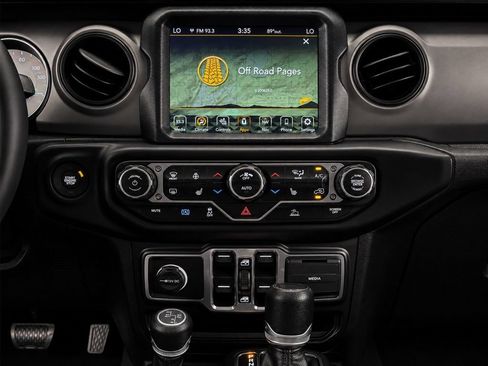Used 2023 Jeep Wrangler Unlimited w/ Cold Weather Group AWD/4WD image 25
