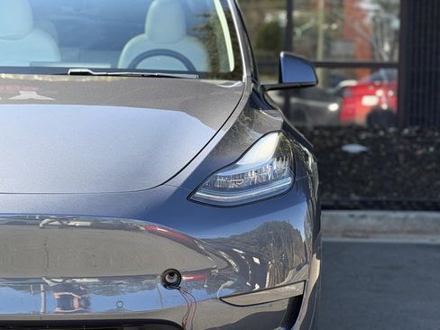 Used 2020 Tesla Model Y Performance image 7