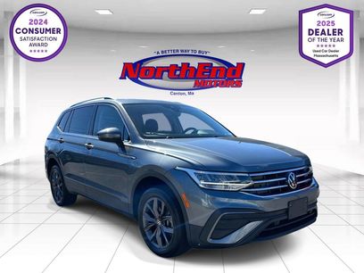 Used 2022 Volkswagen Tiguan SE w/ Panoramic Sunroof Package