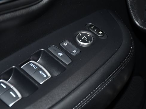 Certified 2024 Honda HR-V EX-L image 33