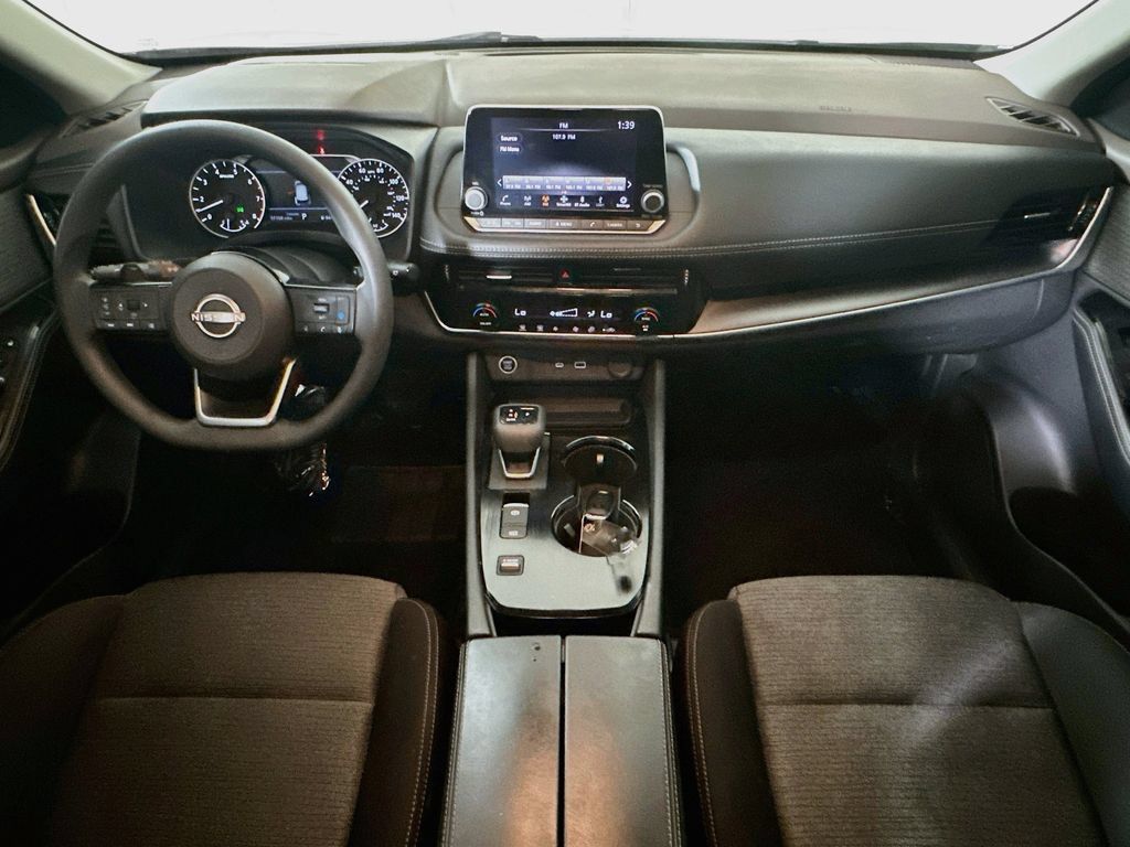 Used 2023 Nissan Rogue SV FWD image 27