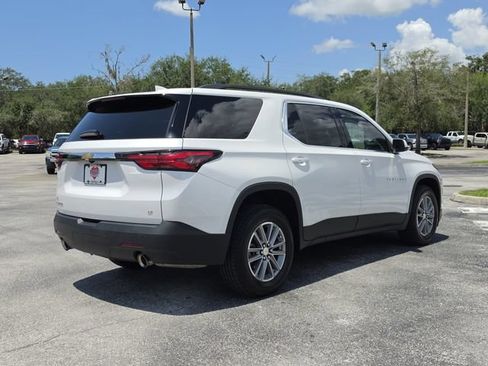 Used 2023 Chevrolet Traverse LT FWD image 6