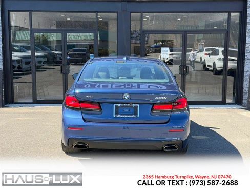 Used 2021 BMW 530i xDrive w/ Convenience Package image 20