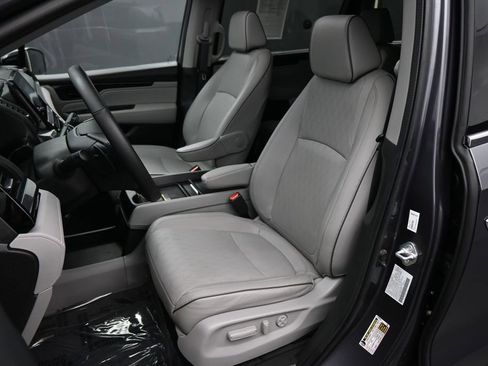 Used 2022 Honda Odyssey Elite image 19