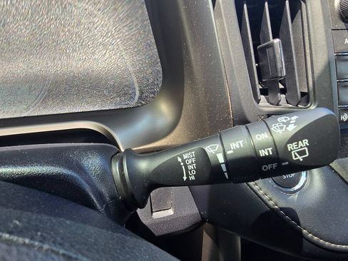 Used 2015 Toyota RAV4 Limited w/ Outdoor Package FWD image 31
