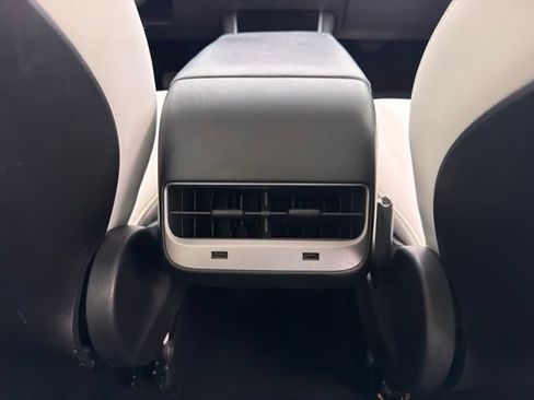 Used 2019 Tesla Model 3 Standard Range Plus RWD image 16